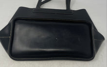 Load image into Gallery viewer, Lamarthe Womens Black Leather Inner Pocket Double Handle Magnetic Tote Bag