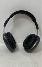 Load image into Gallery viewer, iConcepts Model V50023IC-BLKBLK Black Wireless Over-The-Ear Headphones Untested