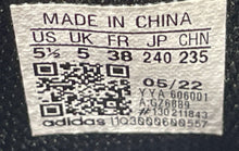Load image into Gallery viewer, Adidas Kids Freak Spark MD GZ6889 Black Lace-Up Football Cleats Size 5.5