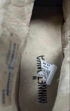 Load image into Gallery viewer, Minnetonka Womens Beige Side Zipper Round Toe Ankle Bootie Boots Size 7