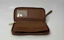Load image into Gallery viewer, Michael Kors Womens Beige Leather Zip-Around Jet Set Travel Wristlet Wallet