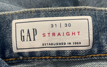 Load image into Gallery viewer, Gap Mens Blue Denim Light Wash Stretch Straight Leg Jeans Size 31X30 With Tag