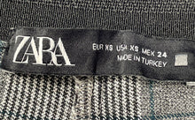Load image into Gallery viewer, Zara Womens Gray Houndstooth Flat Front Straight Leg Ankle Pants Size XS