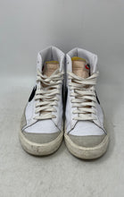 Load image into Gallery viewer, Nike Mens Blazer Mid '77 Vintage BQ6806-100 White Lace-Up Sneaker Shoes Size 10