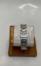Load image into Gallery viewer, Authentic Invicta Women's Silver Tone Watch. Weight 101.2g