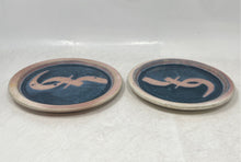 Load image into Gallery viewer, Set Of 3 Piece Assorted White Blue Engraved Ceramic Home Decorative Plates