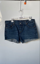 Load image into Gallery viewer, Levi Strauss & Co. Womens Blue Denim Cotton 5-Pocket Design Cut-Off Shorts Sz 29