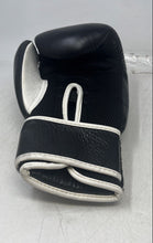 Load image into Gallery viewer, Rumble Unisex Black White Leather Beginners Training Boxing Gloves 14-Oz