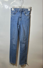 Load image into Gallery viewer, Zara Womens Blue Denim Pockets Medium Wash Split Hem Skinny Jeans Size 2