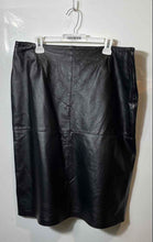 Load image into Gallery viewer, Nygard Collection Womens Black Leather Side Zip Straight & Pencil Skirt Size 16