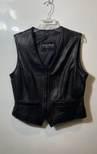 Load image into Gallery viewer, Wilsons Leather Womens Black Front Pockets V-Neck Full-Zip Biker Vest Size XL