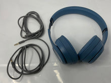 Load image into Gallery viewer, Beats By Dr. Dre Solo 4 Headphones w/ AUX Cable USB Charger And Black Case NCL