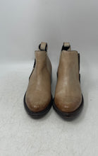 Load image into Gallery viewer, DW Womens Light Brown Leather Side Zip Block Heel Ankle Booties Size 5