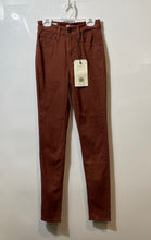 Load image into Gallery viewer, Levi's Womens Brown Denim Dark Wash 721 High-Rise Skinny Leg Jeans Size 25 W/Tag