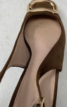 Load image into Gallery viewer, Catherine Malandrino Womens Melrose Brown Pointed Toe Slingback Heel Size 7.5