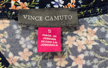 Load image into Gallery viewer, Vince Camuto Womens Multicolor Floral 3/4 Sleeve V-Neck Blouse Top Size Small