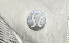 Load image into Gallery viewer, Lululemon Womens White Elastic Waist Activewear Athletic Shorts Size 6
