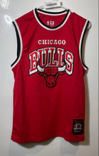 Load image into Gallery viewer, Ultra Game Mens Red Chicago Bulls NBA Basketball Jersey Size Small