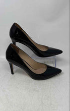 Load image into Gallery viewer, Via Spiga Womens Black Pointed Toe Slip-On Stiletto Pump Heels Size 8.5M