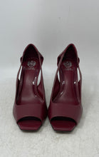 Load image into Gallery viewer, Vince Camuto Womens Lizanie Burgundy Leather Peep Toe Pump Heels Size 6.5M