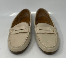 Load image into Gallery viewer, Authentic Lauren Ralph Lauren Womens Belen Fl CSL Cream Loafer Flats Size 8 B