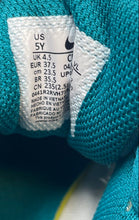 Load image into Gallery viewer, Nike Unisex Kids Air Max 90 Green White Leather Lace-Up Sneaker Shoes Size 5Y