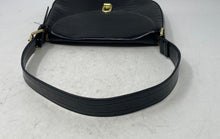 Load image into Gallery viewer, Jules Kae Jacqueline Womens Black Leather Crocodile Embossed Shoulder Bag