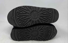 Load image into Gallery viewer, Ugg Womens Classic Mini Black Round Toe Ankle Winter Boots Size 4