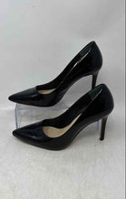 Load image into Gallery viewer, Vince Camuto Womens Savilla Black Pointed Toe Slip-On Pump Heels Size 6.5 M