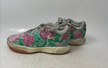 Load image into Gallery viewer, Nike Womens LeBron 21 Premium Gray Floral Lace-Up Running Shoes Size 6.5