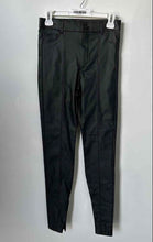 Load image into Gallery viewer, Zara Womens Black Flat Front Pockets Regular Fit Skinny Leg Trouser Pants Size M