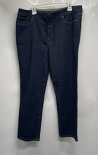 Load image into Gallery viewer, St. John's Bay Womens Blue Denim 5-Pocket Design Straight Jeans Pants Size 18S