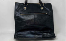 Load image into Gallery viewer, Elliott Lucca Womens Black Inner Pockets Detachable Strap Convertible Tote Purse