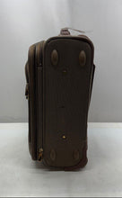 Load image into Gallery viewer, London Fog Unisex Beige Expandable Piccadilly Rolling Wheels Spinner Luggage
