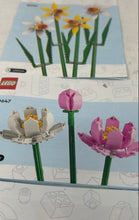 Load image into Gallery viewer, Lot Of 3 Pcs Assorted Lego Large Print Mixed Instruction Manuals For Age 3+