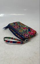 Load image into Gallery viewer, Vera Bradley Womens Venetian Multicolor Paisley Quilted Zipper Wristlet Wallet