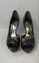 Load image into Gallery viewer, Guess Womens Locklyn Silver Tone Peep Toe Stiletto Platform Heels Size 7M