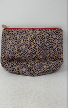 Load image into Gallery viewer, Fenella Smith Womens Multicolor Leopard Print Zipper Cosmetic Makeup Bag