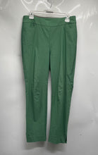 Load image into Gallery viewer, Chico's Womens Green Pockets Flat Front Pull-On Ankle Pants Size 0.5R