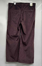 Load image into Gallery viewer, Levi's Womens Burgundy Mid-Rise Straight Leg Baggy Trousers Pants 31x29 W/Tags