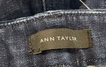 Load image into Gallery viewer, Ann Taylor Womens Blue Dark Wash Stretch Pockets Casual Denim Shorts Size 10