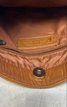 Load image into Gallery viewer, Verucci Womens Brown Leather Inner Pocket Adjustable Strap Shoulder Bag