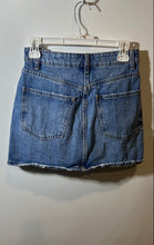 Load image into Gallery viewer, Zara Womens Blue Cotton Denim Light Wash Five-Pocket Design Mini Skirt Size XS
