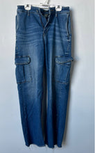 Load image into Gallery viewer, Express Womens Blue Denim Cargo Pockets Raw Hem Straight Leg Jeans Size 0R
