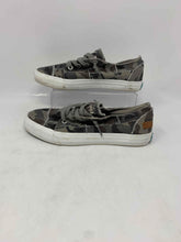 Load image into Gallery viewer, Blowfish Malibu Womens Gray Brown Camouflage Lace-Up Sneaker Shoes Size 9