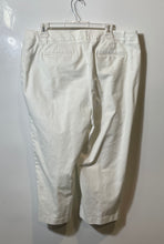 Load image into Gallery viewer, Rafaella Womens Curvy White Flat Front Belt Loops Hook & Bar Cropped Pants Sz 14