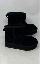 Load image into Gallery viewer, Ugg Womens Classic Mini Black Round Toe Ankle Winter Boots Size 4