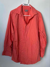 Load image into Gallery viewer, Kenneth Cole Reaction Mens Coral Wrinkle Free Dress Shirt Size 16.5 32-33