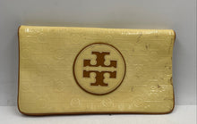 Load image into Gallery viewer, Authentic Tory Burch Womens Reva Light Yellow Patent Leather Clutch Wallet