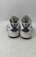 Load image into Gallery viewer, Nike Kids Kyrie Infinity DD0334-102 White Gray Basketball Shoes Size 6.5Y